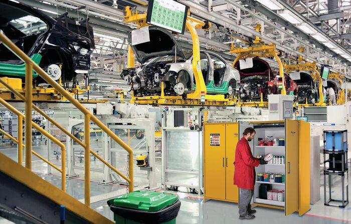 Justrite™ 90-Minute EN Flammable Safety Cabinet, 45 Gal., 3 shelves, 2 hybrid-close doors, Yellow