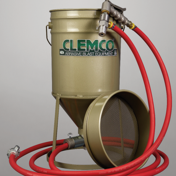 CLEMCO SG-300 Portable Suction Blast Gun w/ Hopper