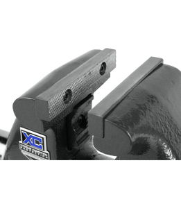 Wilton — Tradesman 1765XC Bench Vise