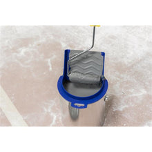 Load image into Gallery viewer, Marshalltown GARG1 1 Gallon Above Rim Paint Grid