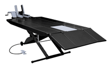Load image into Gallery viewer, Tuxedo Lifts M-1000C-BLK Pneumatic Motorcycle Lift
