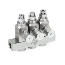 Load image into Gallery viewer, Graco GL-33™ Grease Injector, Carbon Steel, 3 Injector Manifold, 1/8 NPT