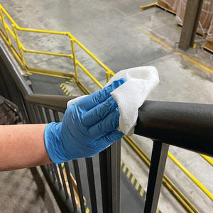 PIG HD Disinfectant Compatible Disp. Dry Wip 1000 wip/case, 50 wip/pkg, 20 pkg/case 13" L x 12" W