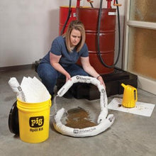 Load image into Gallery viewer, PIG® Oil-Only Spill Kit in 5-Gallon High-Visibility Economy Container