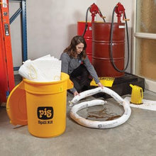 Load image into Gallery viewer, PIG® Oil-Only Spill Kit in 20-Gallon High-Visibility Economy Container