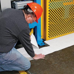 PIG® Rip-&-Fit® Oil-Only Absorbent Mat Roll