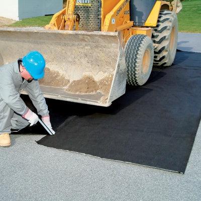 PIG® Oil-Only Absorbent Ground Tarp with Hook and Loop Closures