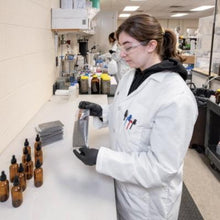 Load image into Gallery viewer, PIG® Absorbent Packaging Bag