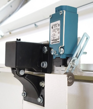 Load image into Gallery viewer, iDEAL PSB-SDD26B-AK Side Down Draft Paint Spray Booth