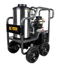 Load image into Gallery viewer, BE HW2765HC 3000PSI 3.0GPM Hot Water Pressure Washer with Honda GX200 Engine and Comet Triplex Pump