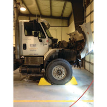 Load image into Gallery viewer, All-Terrain Heavy-Duty Wheel Chock with Flat Bottom &amp; Aluminum Cleat, 75 Ton Capacity, 36-46 in. Tires — image 6 of 8