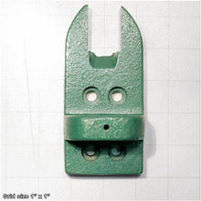 Load image into Gallery viewer, RIGHT FRONT ROLLER BRACKET V2.07.11