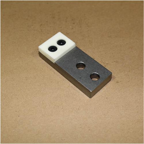 GUIDE W/CERAMIC BOLTED LOWER
