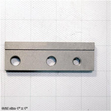 Load image into Gallery viewer, SLIDE PLATE 3 HOLES V2.01.09
