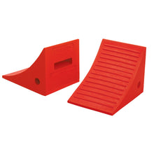 Load image into Gallery viewer, General-Purpose Utility Wheel Chock, 40,000 lbs Load Capacity, 27-35 in. Tires — image 3 of 4
