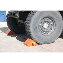 Load image into Gallery viewer, UC1400 General-Purpose Utility Wheel Chock — image 4 of 5