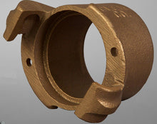 Load image into Gallery viewer, Clemco 00576 CFFH-B Brass Quick Coupling Nozzle Holder for Flanged Nozzles.