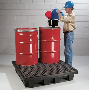 PIG® 4-Drum Poly Spill Containment Pallet W/O Drain