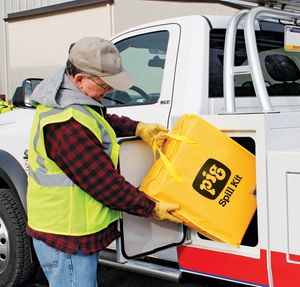 PIG® Oil-Only Spill Kit in High-Visibility Bag